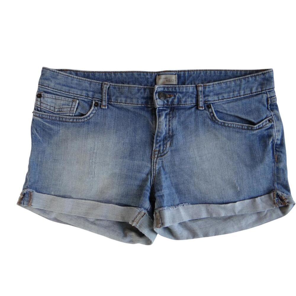 Gap Women's Light Blue Denim Shorts‎ - Size 12/31